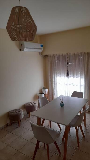 Excelente Departamento En Zona Centrica. C/Cochera Rio Cuarto Luaran gambar