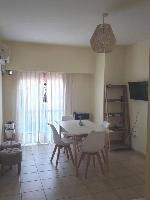 Excelente Departamento En Zona Centrica. C/Cochera Rio Cuarto Luaran gambar