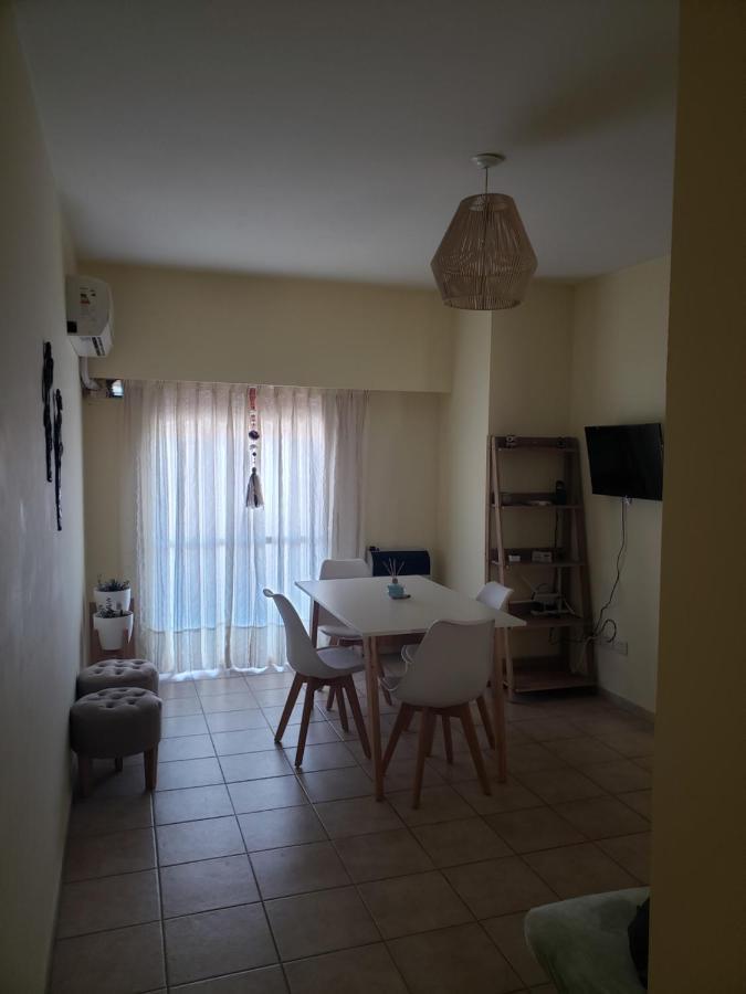 Excelente Departamento En Zona Centrica. C/Cochera Rio Cuarto Luaran gambar